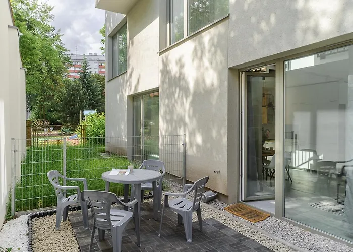 Break P&o Olbrachta - Wola Lejlighed